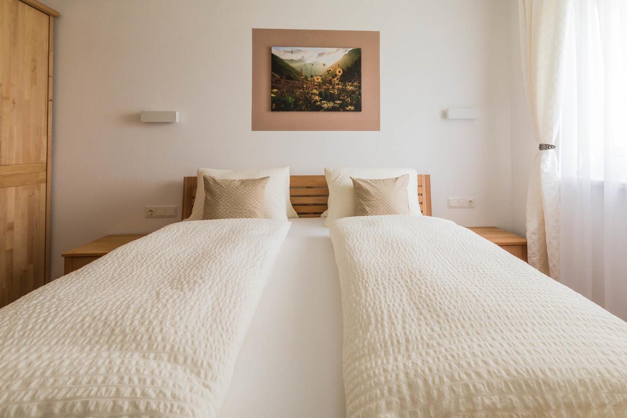 Apartment Im Huggn Fulpmes Esterno foto